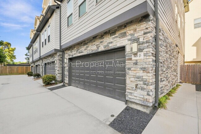 Building Photo - 849 Fisher St