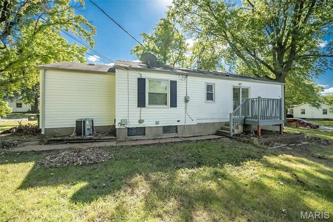 Building Photo - 1239 Darr Dr