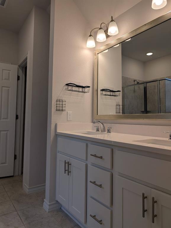 Building Photo - 6601 Folsom Ave