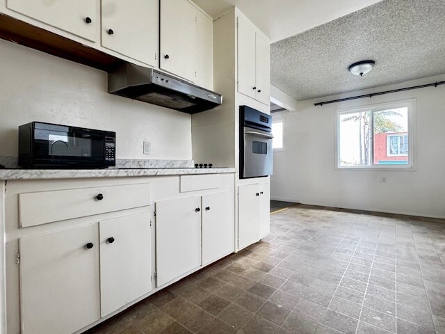 Building Photo - 25225 Eshelman Ave