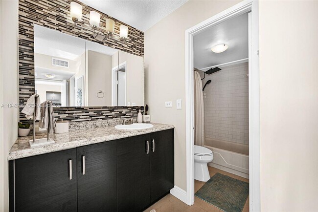 Building Photo - 7135 Collins Ave