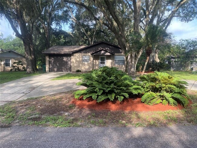 Building Photo - 39648 Meadowood Loop