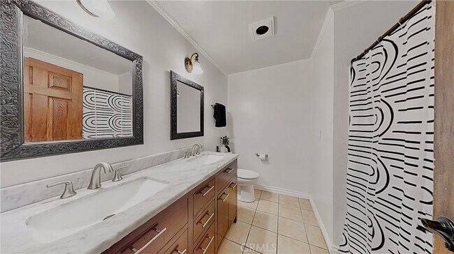 Building Photo - 4591 Orange Ave