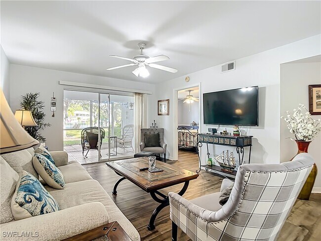 Building Photo - 28221 Pine Haven Way