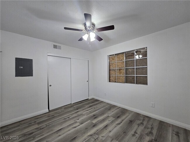 Building Photo - 2742 Alicialynn Way