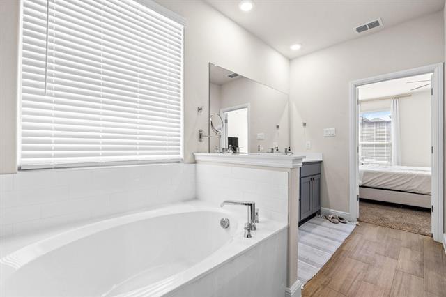 Building Photo - 5505 Cypress Pt Dr