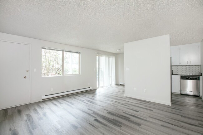 Building Photo - Timber Grove Apartments in Lynnwood, WA
