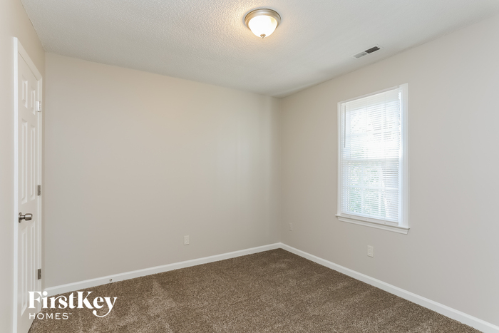 Building Photo - 1401 E Stonemason Dr