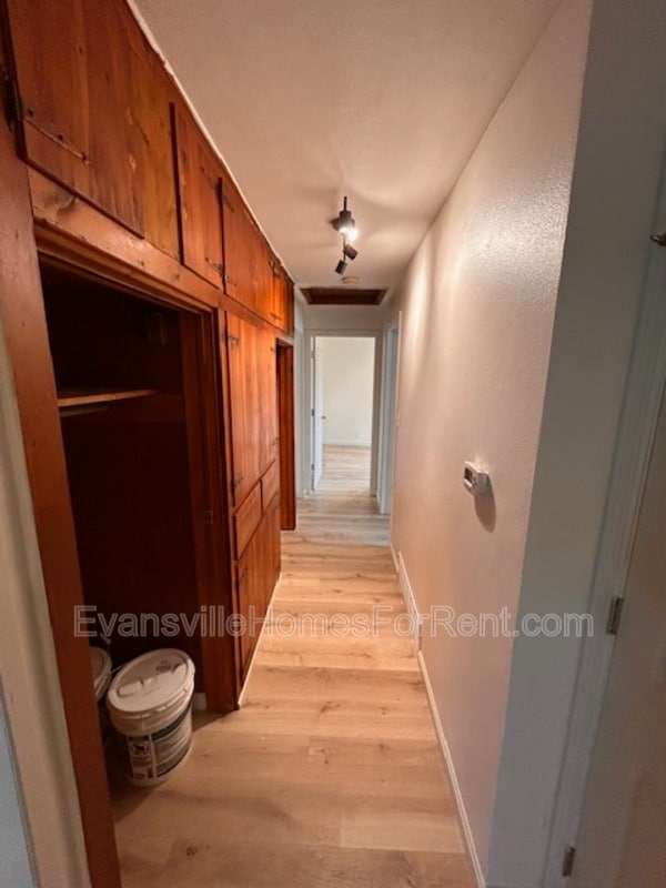 Building Photo - 2416 Margybeth Ave