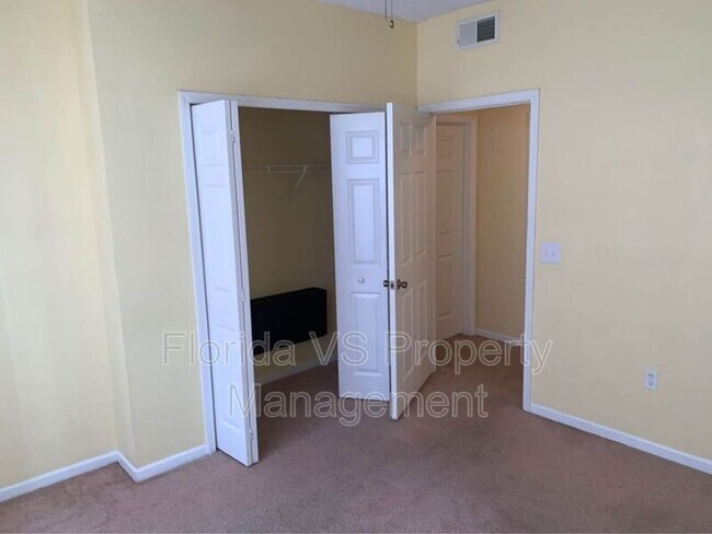 Building Photo - 13102 Mulberry Park Dr