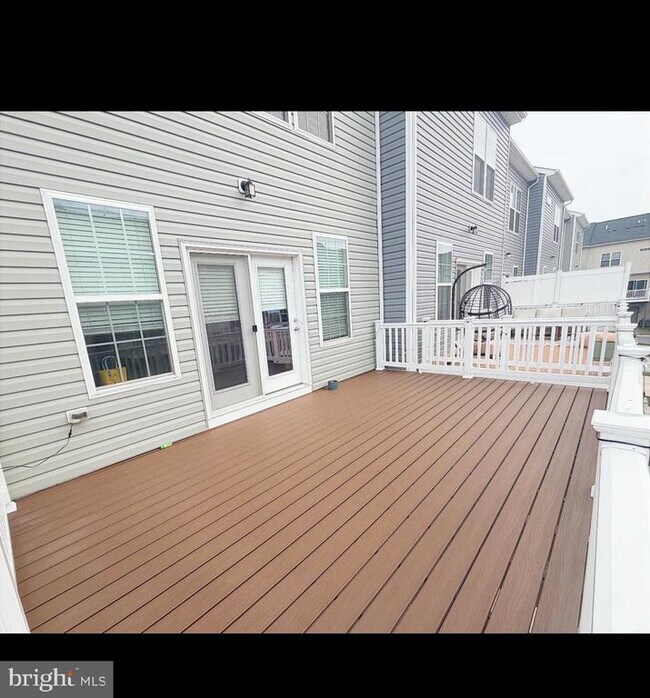 Building Photo - 6050 Krantz Dr