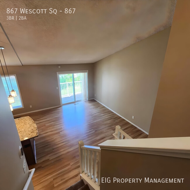 Building Photo - 867 Wescott Square