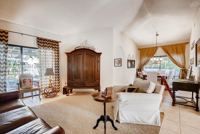 Building Photo - 11675 Berry Dr