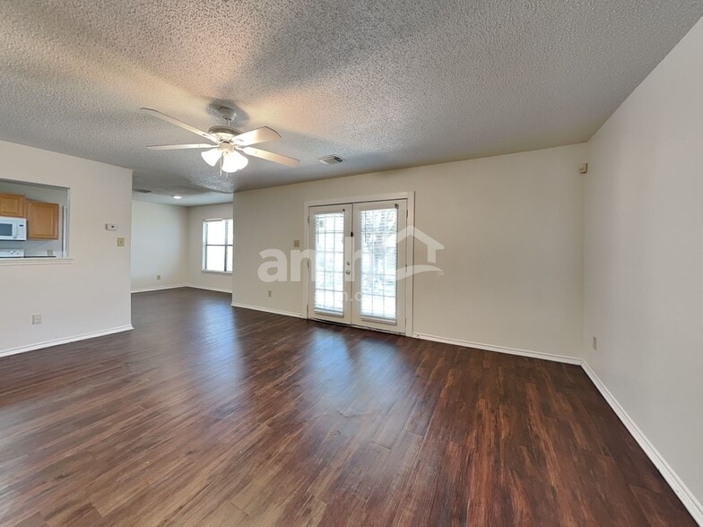 Building Photo - 8334 Tavern Pt