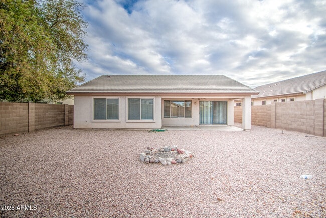 Building Photo - 2586 W Bartlett Way