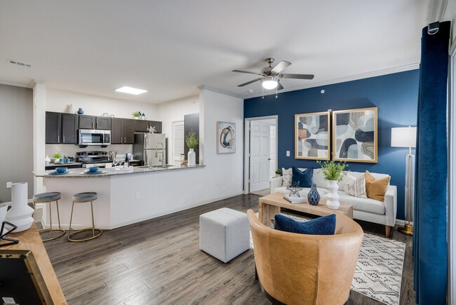 Building Photo - Ventana Plum Creek