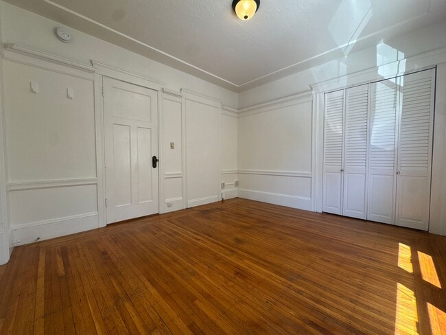 Building Photo - 3818 Opal St