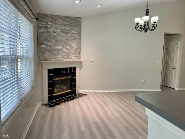 Building Photo - 1058 Sugar Maple Dr