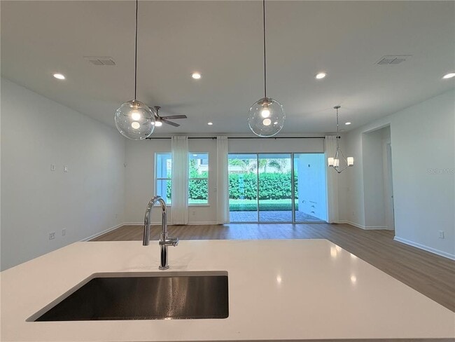 Building Photo - 14213 Spg Gdn Dr