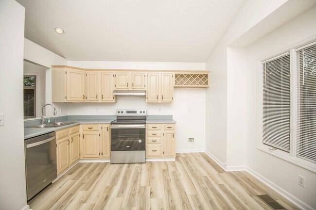 Building Photo - 106 Oohleeno Way