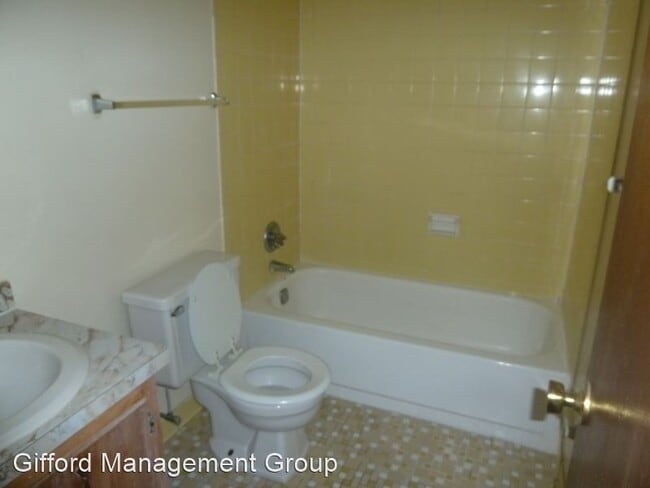 Building Photo - 620 W Olney Rd