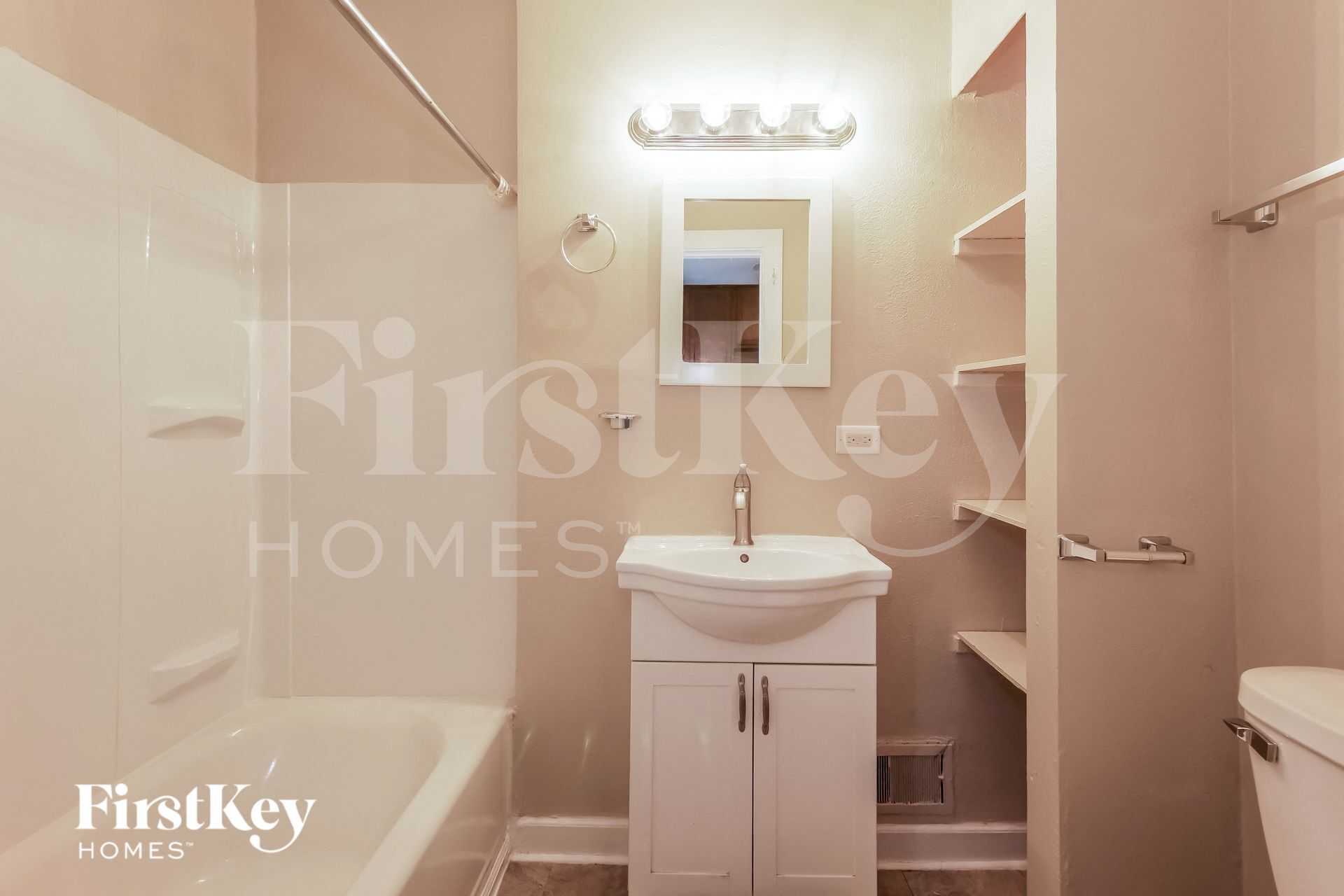 Building Photo - 519 S Elmwood Ave