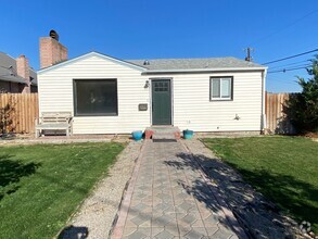 Building Photo - Ephrata 2 bedroom 1 bath home with garage