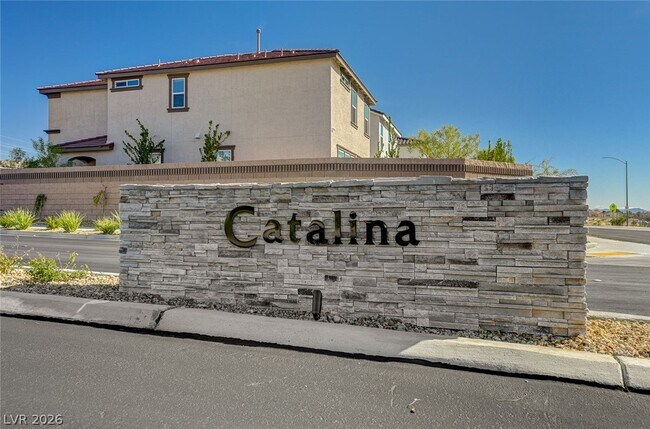 Building Photo - 10029 Luna River Ave