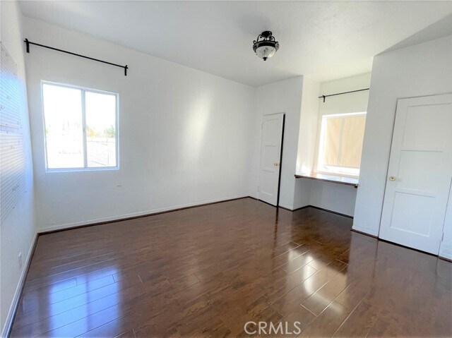 Building Photo - 22 N Bushnell Ave