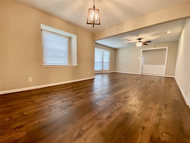 Building Photo - 2206 Tannehill Dr