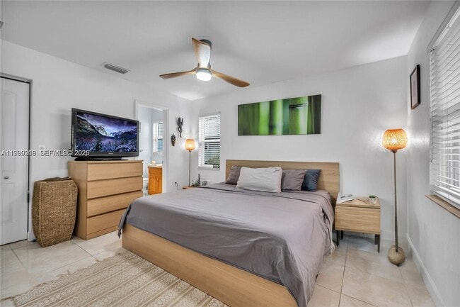 Building Photo - 4332 NW 120th Ln