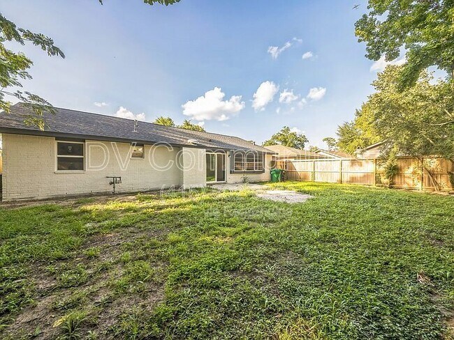 Primary Photo - 5314 Straight Arrow Dr