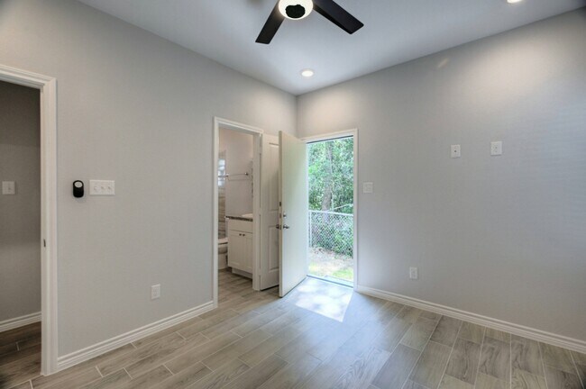 Building Photo - 9751 Black Gum