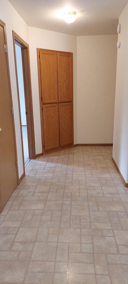 Building Photo - MOVE IN SPECIAL 1/2 OFF 1ST FULL MONTHS RENT- 3 bedroom, 2.5 bath Townhouse in Ashland!!