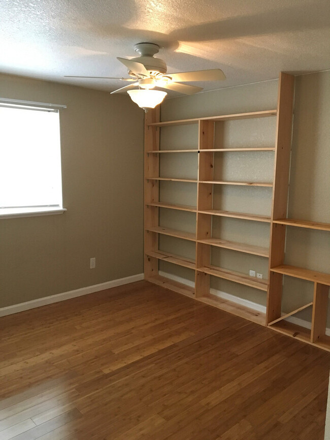 Building Photo - Super cute home in Lacey