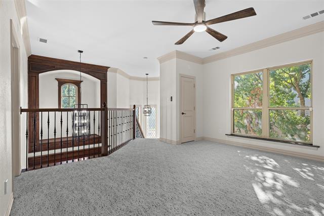 Building Photo - 1925 Manor Way Dr