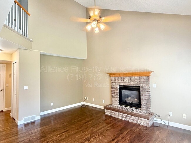 Building Photo - 2825 Dristol Dr