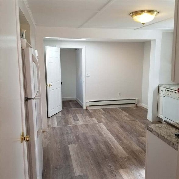 Building Photo - 3 Howard St