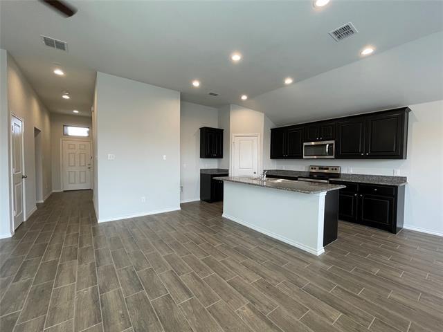 Building Photo - 5808 Utopia Dr