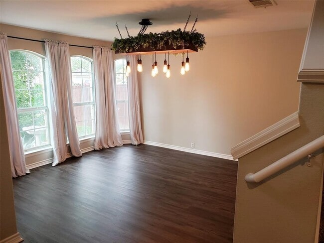 Building Photo - 116 Killdeer