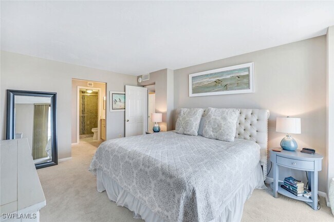 Building Photo - 260 Seaview Ct