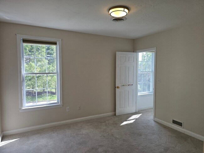 Building Photo - 202 Falls Blvd