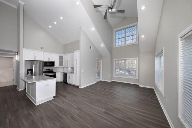 Building Photo - 431 Charles Pond Dr