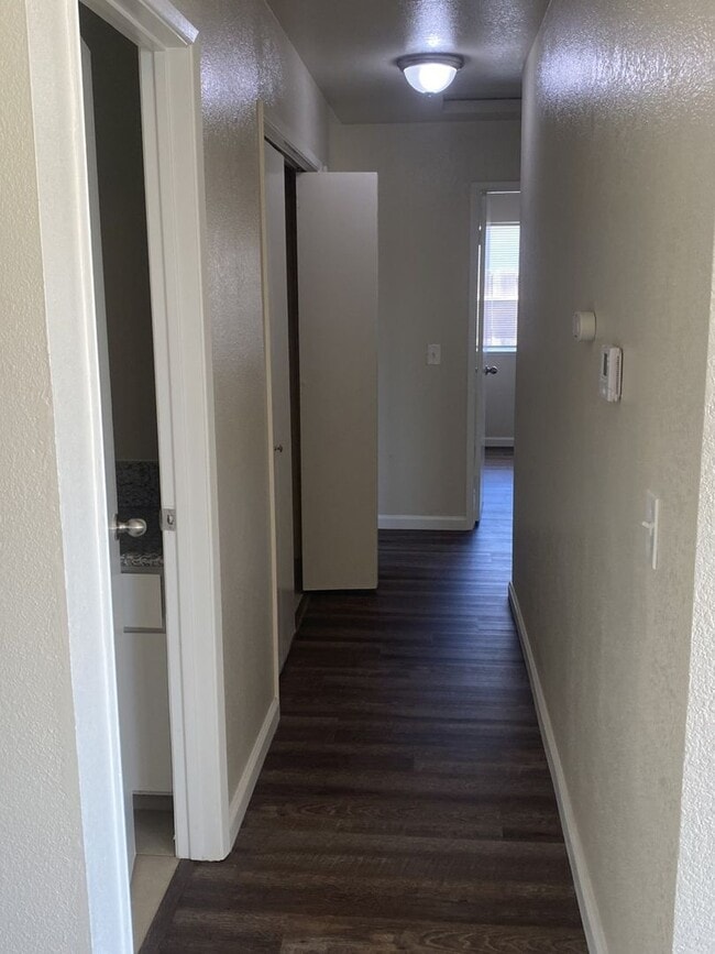 Building Photo - APPLY FOR THIS BEAUTIFUL HOME TODAY!