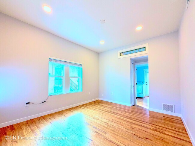 Building Photo - 1107 N Downing St