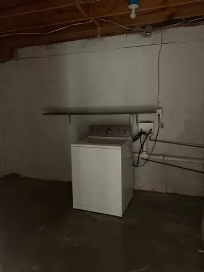 Building Photo - Spacious home in Florence, AL - Walking di...