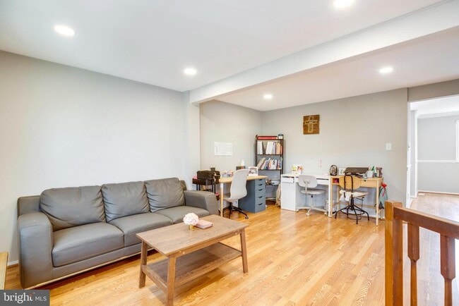 Building Photo - 3744 Keefer Ct