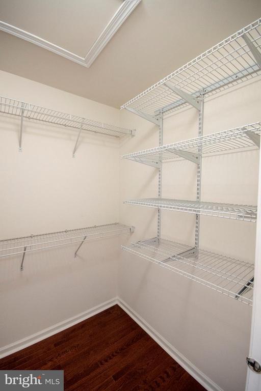 Building Photo - 23119 Sunbury St