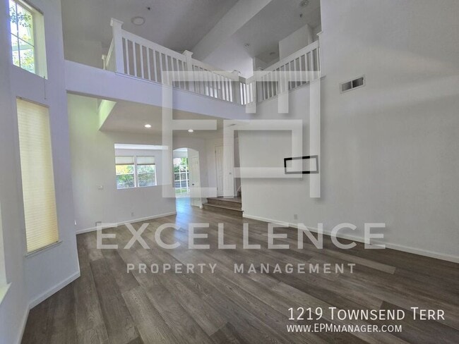 Building Photo - 1219 Townsend Terrace