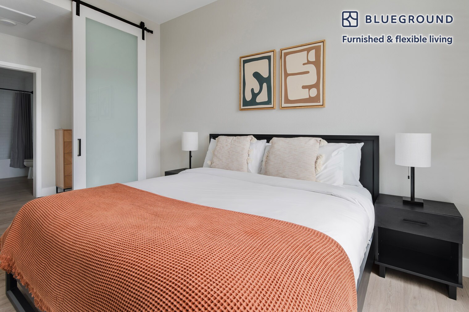 Building Photo - 555 E Evelyn Ave